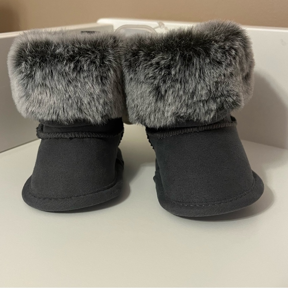 First Steps Faux Fur Booties 0-3month